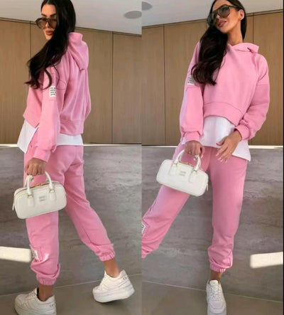 BEATRICE – RELAXTE JOGGINGSET MET CAPUCHON