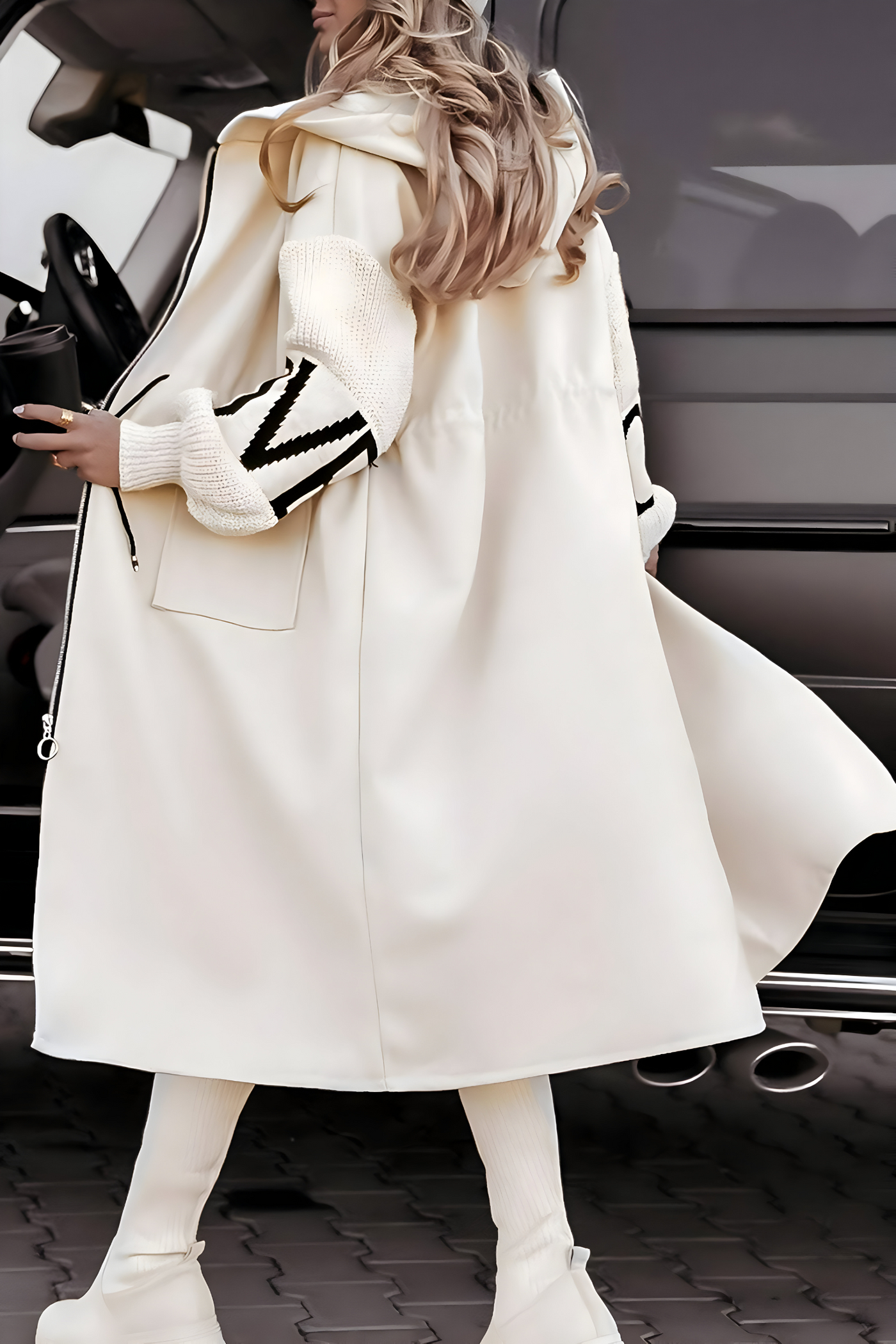 TRINA – LANGE COAT MET CAPUCHON