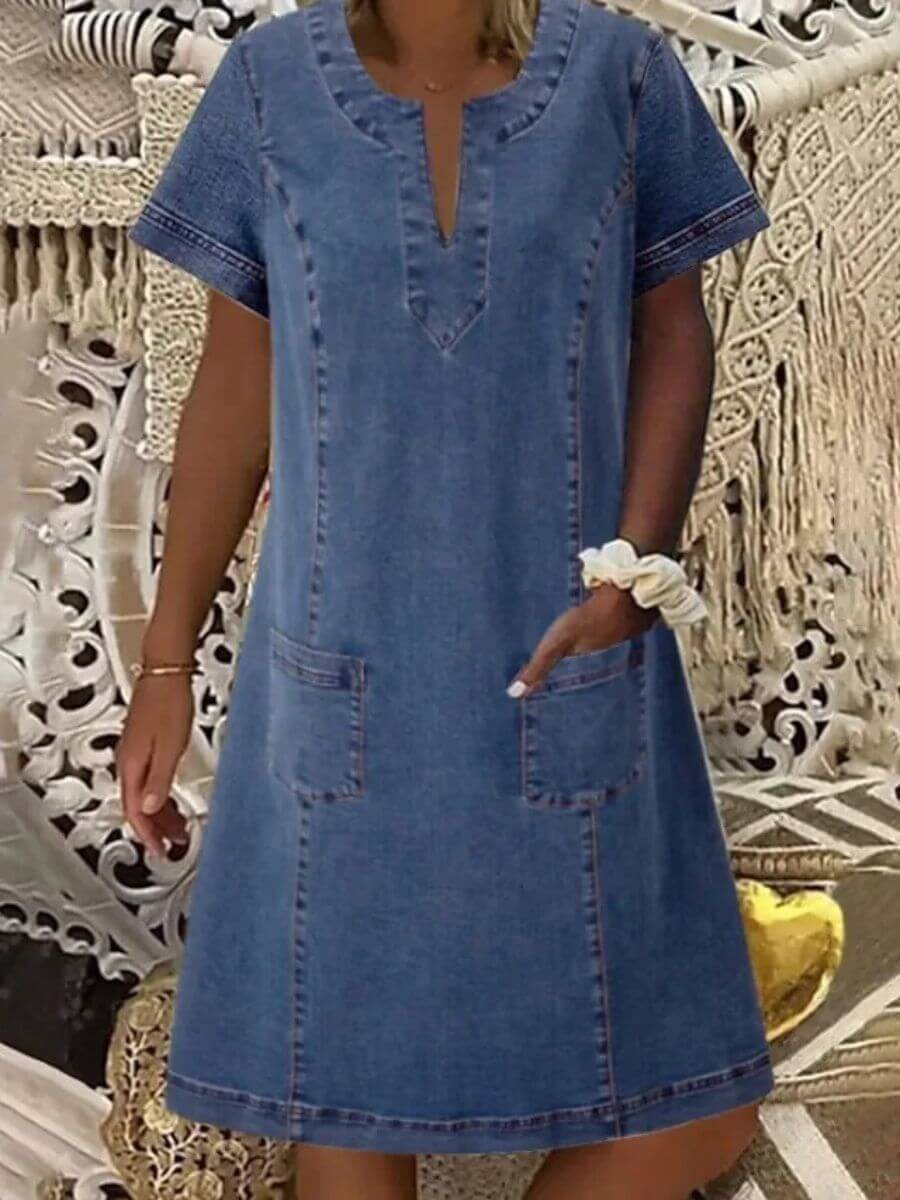 Barbara™ | Zomerse denim jurk met V-hals