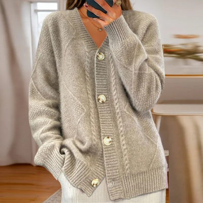 EVERLY – GEZELLIG GEBREID VEST MET KNOPEN