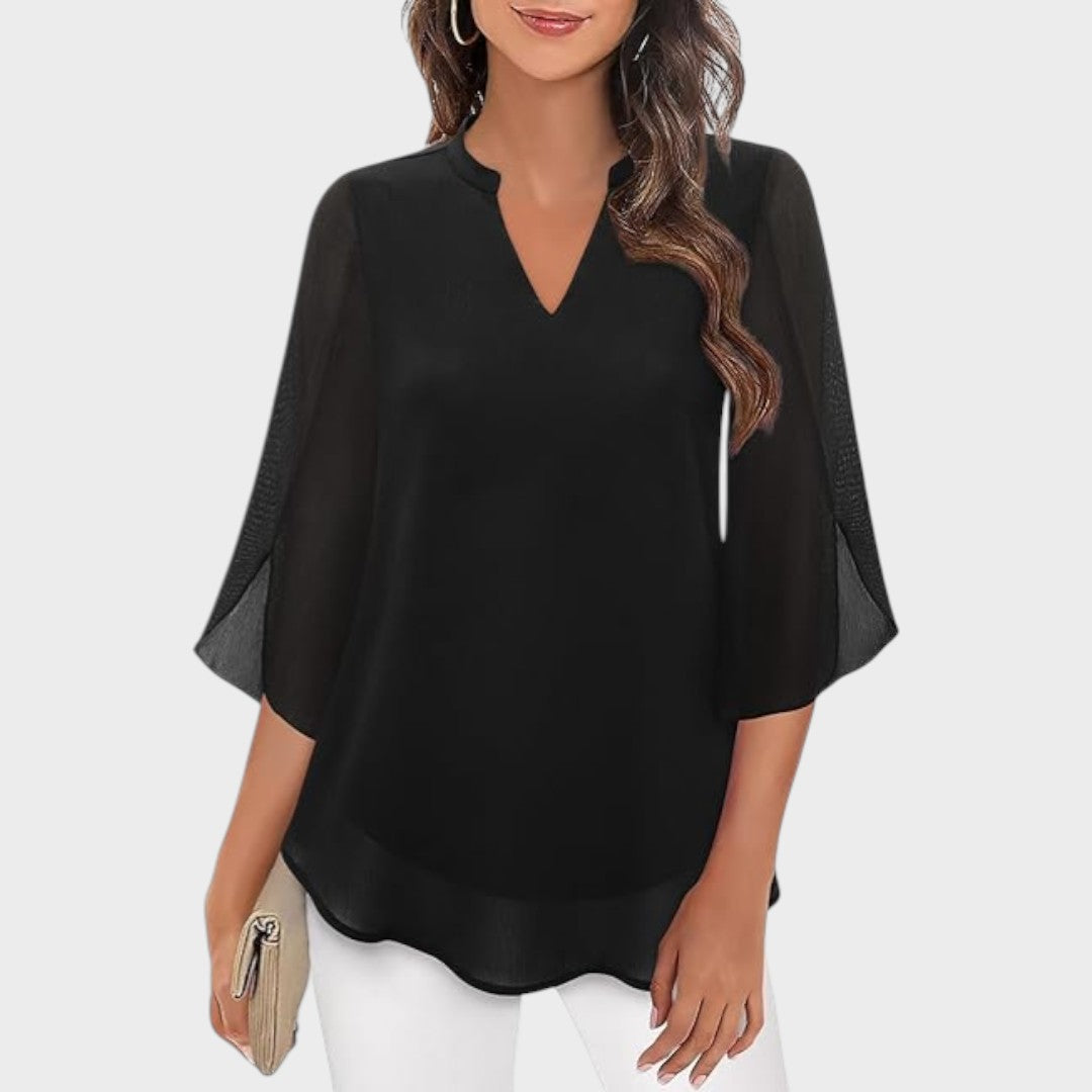 ELENA – ELEGANTE BLOUSE MET V-HALS EN LUCHTIGE UITSTRALING