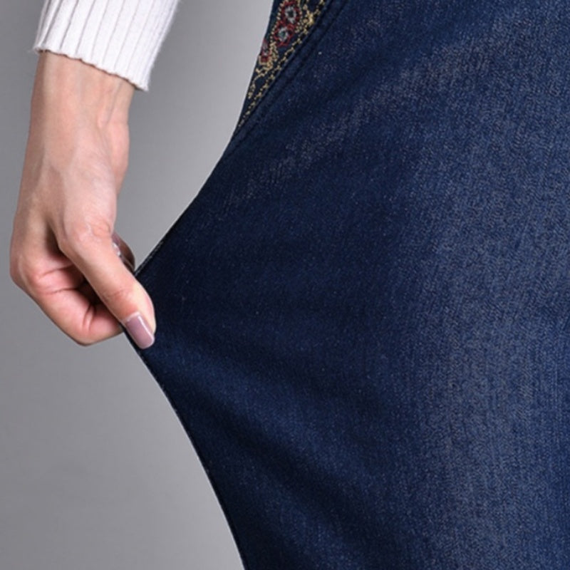 CLARA – KLASSIEKE BROEK MET RECHTE PIJP
